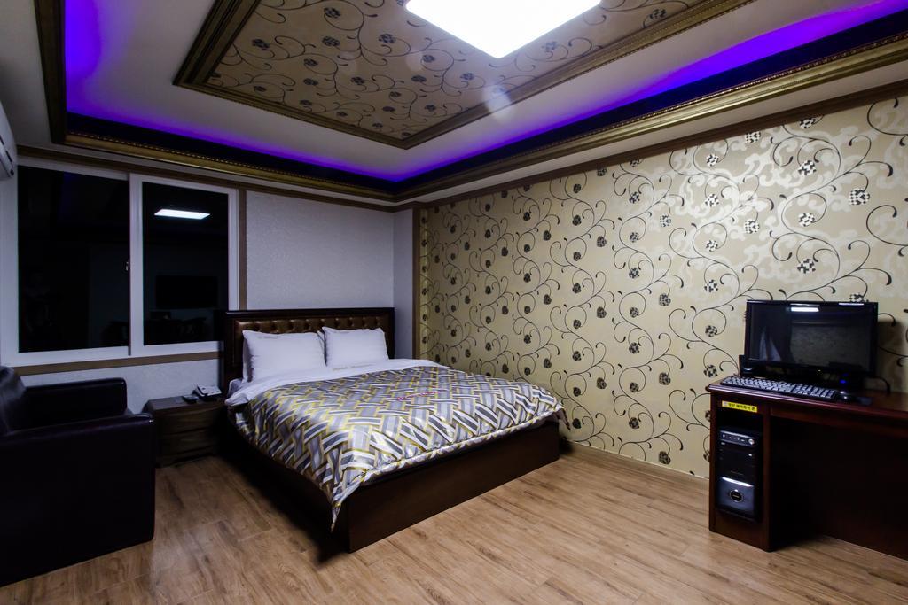 Guangju Hotel Banana Gwangju Metropolitan City Eksteriør billede