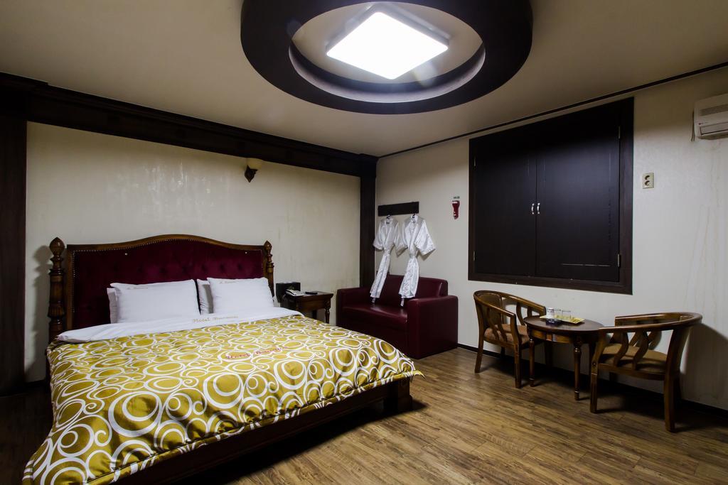 Guangju Hotel Banana Gwangju Metropolitan City Eksteriør billede