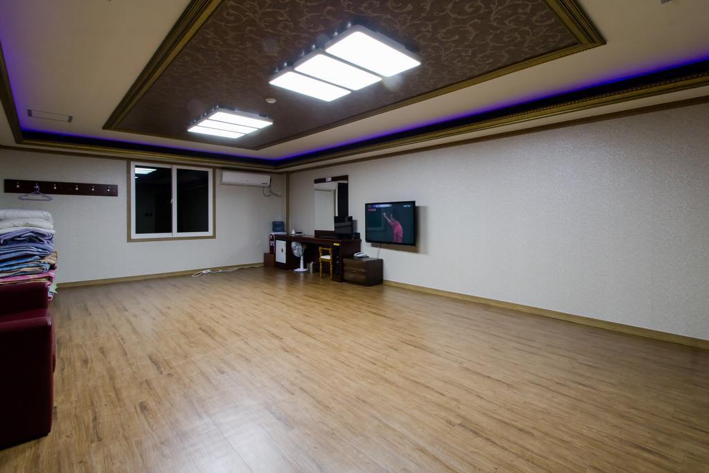 Guangju Hotel Banana Gwangju Metropolitan City Eksteriør billede
