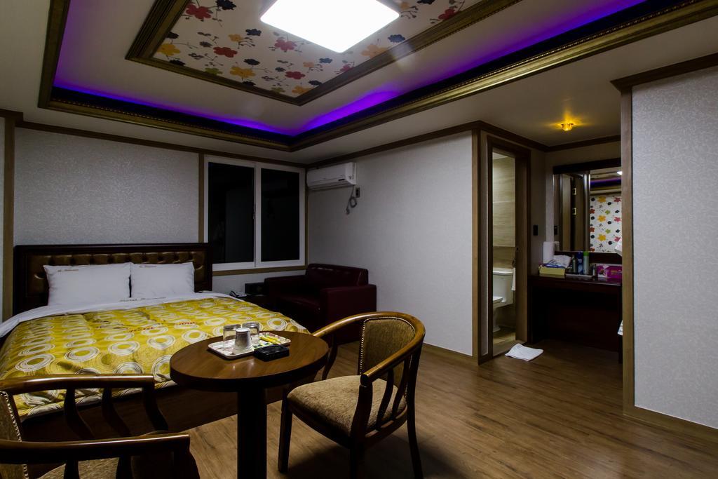 Guangju Hotel Banana Gwangju Metropolitan City Eksteriør billede