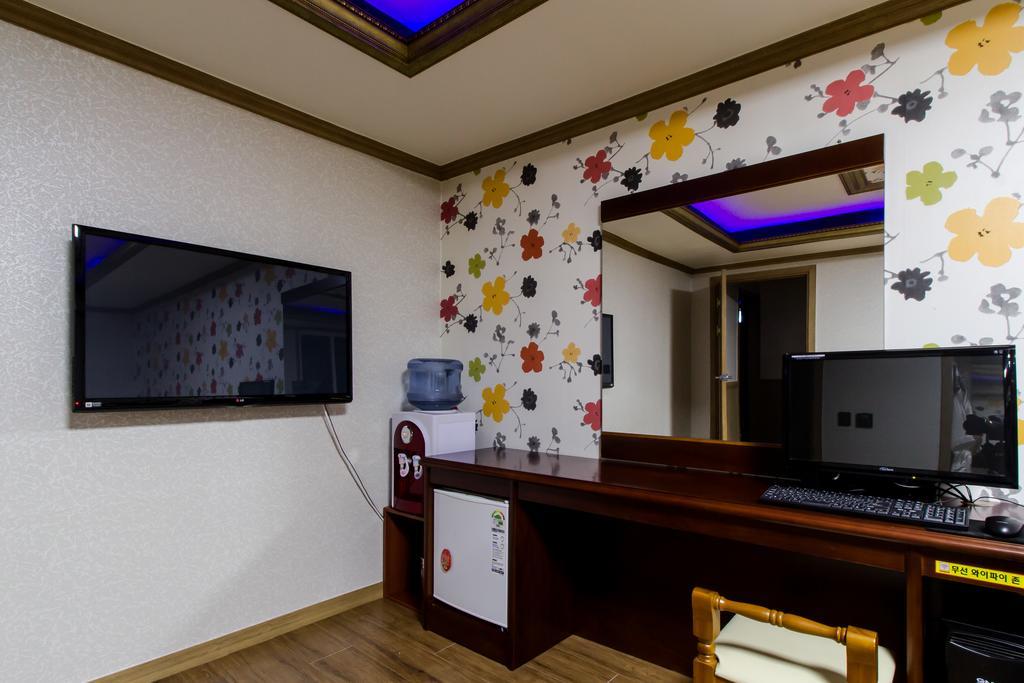 Guangju Hotel Banana Gwangju Metropolitan City Eksteriør billede