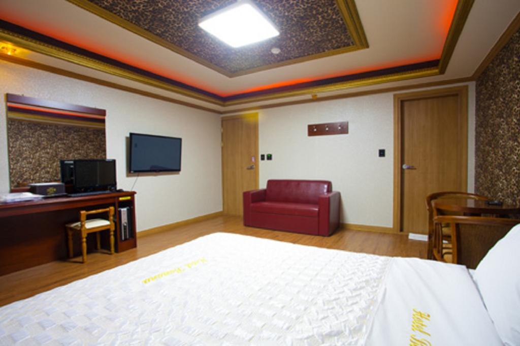 Guangju Hotel Banana Gwangju Metropolitan City Eksteriør billede
